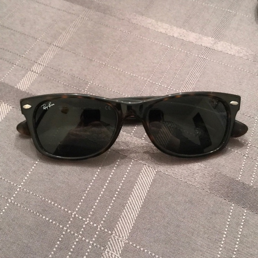 Ray Bans Men’s “New Wayfarer”